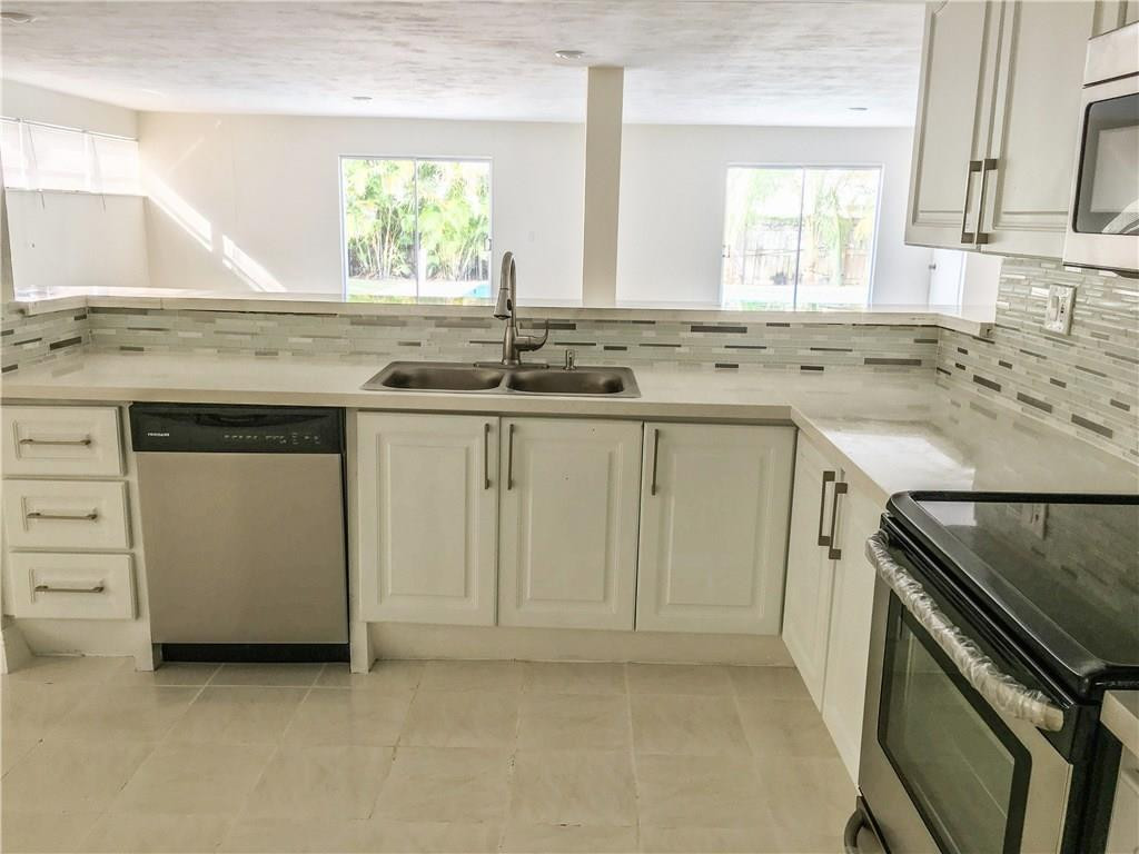 5415 Harrison Street Hollywood, FL 33021 - Photo 9 of 16 Photo 9