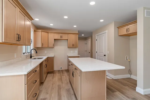 $575,000 | 2159 Hathaway Point Road, St. Albans Town, VT 05468