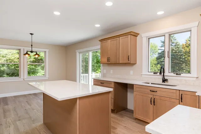 $575,000 | 2159 Hathaway Point Road, St. Albans Town, VT 05468