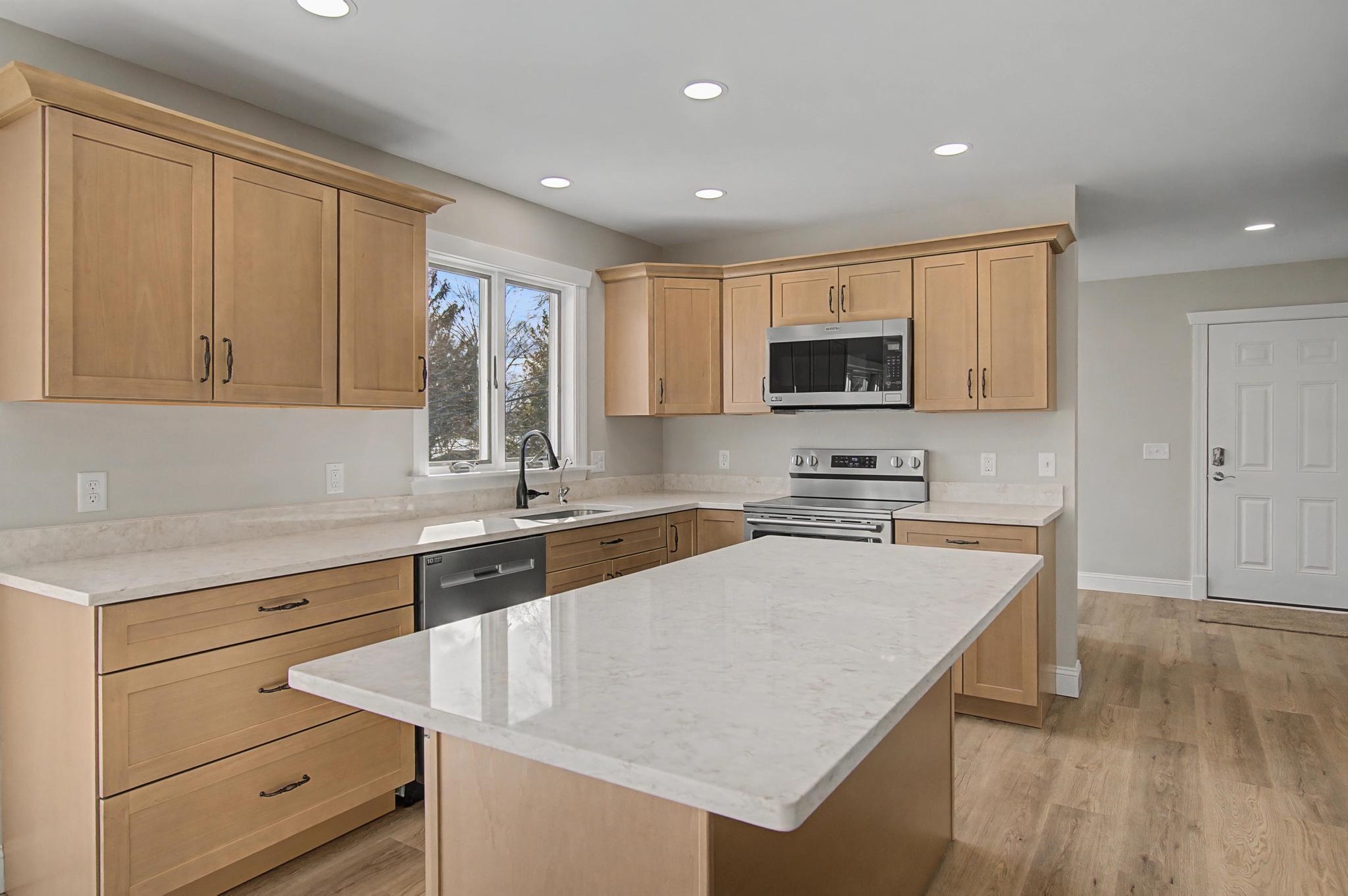 2159 Hathaway Point Road St. Albans Town, VT 05488 - Photo 7 of 60