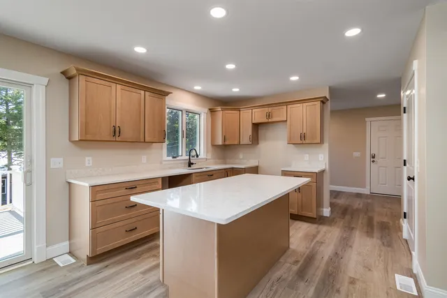 $575,000 | 2159 Hathaway Point Road, St. Albans Town, VT 05468