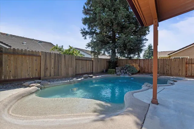 $549,000 | 342 Sunnyhill Drive, Turlock, CA 95382