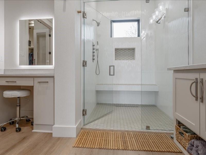 8701 Zebra Crossing Larue, TX 75770 - Photo 20 of 39 Dressing table