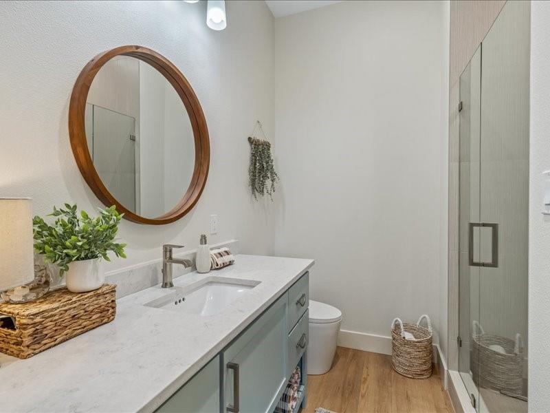 8701 Zebra Crossing Larue, TX 75770 - Photo 25 of 39 Adjoining Bathroom to Bedroom #2