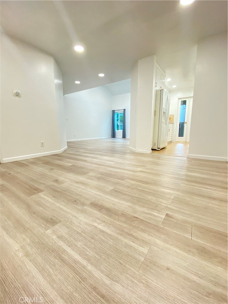 18645 Hatteras Street, Unit 278 Tarzana, CA 91356 - Photo 4 of 37 a view of an empty room