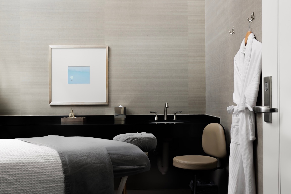 200 Congress Avenue, Unit 19F Austin, TX 78701 - Photo 37 of 40 a bathroom with a blue sink and a mirror