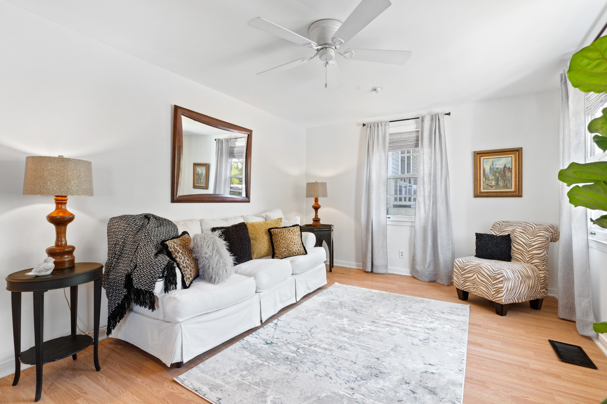 2009 Overby Road Nashville, TN 37207 - Photo 4 of 20 a living room with furniture and a couch
