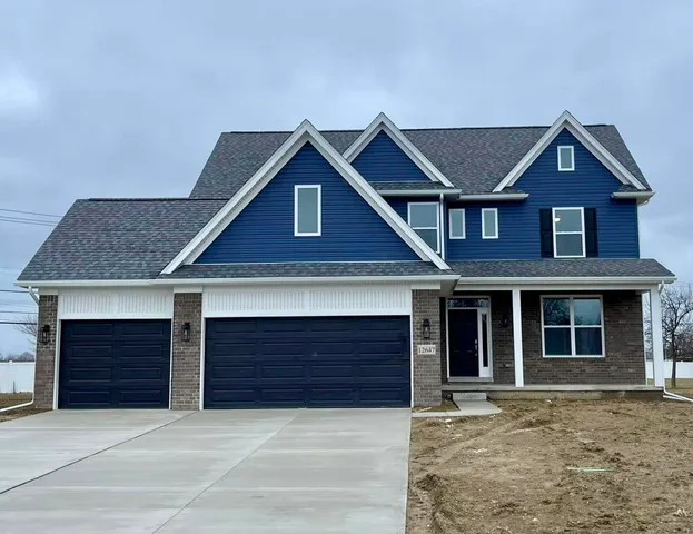 $500,000 | 20869 Prairie Creek Boulevard, Trenton, MI 48183