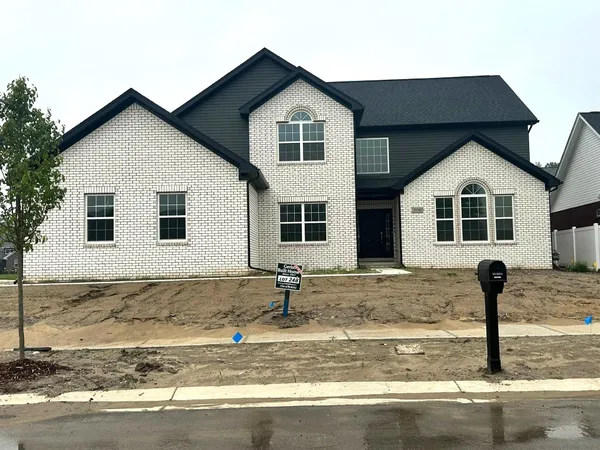 $500,000 | 20869 Prairie Creek Boulevard, Trenton, MI 48183