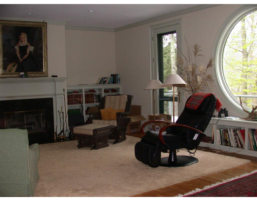 21 Forster Road Manchester, MA 01944 - Photo 6 of 9 Gallery Image 6