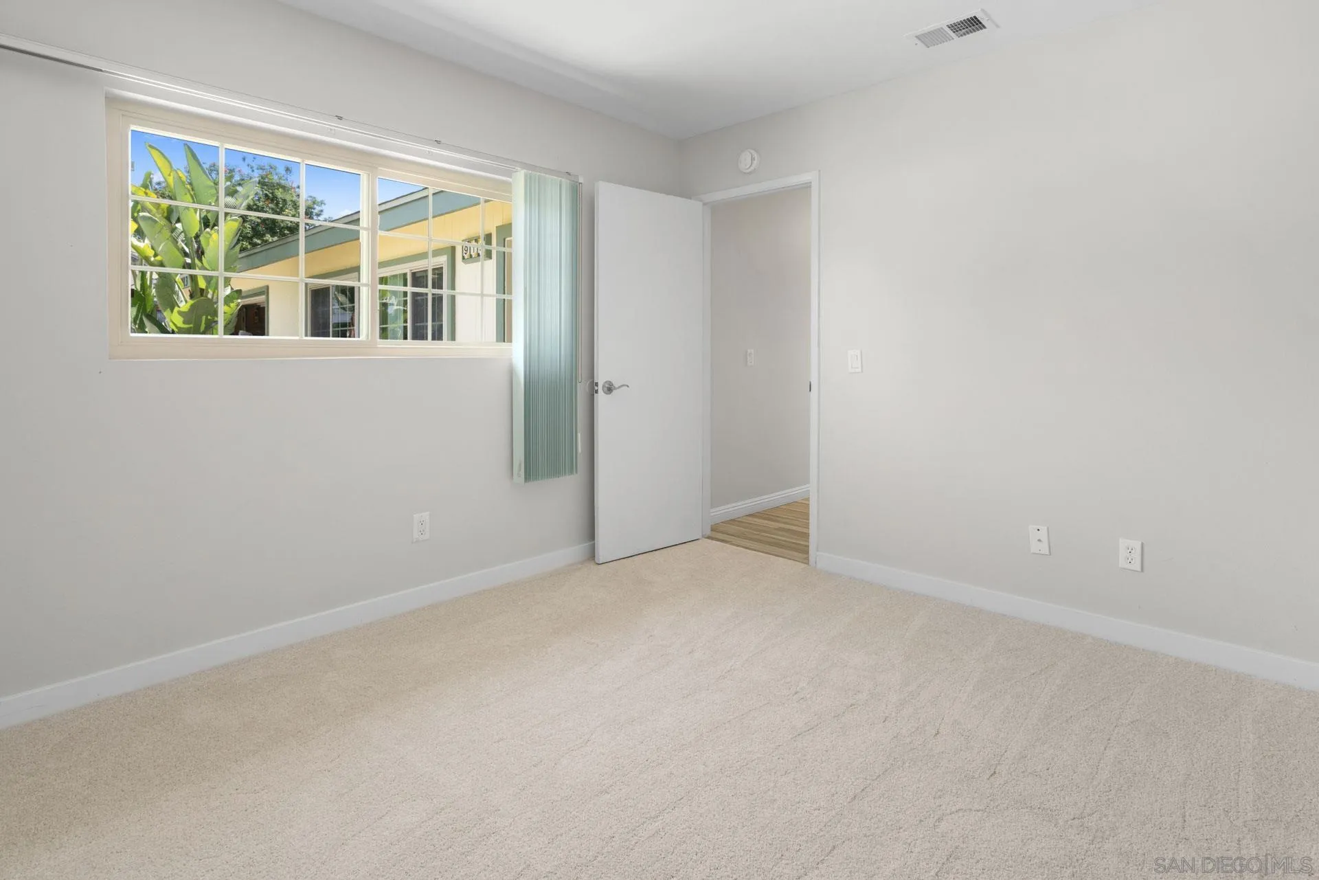 913 Buena Rosa Court Fallbrook, CA 92028 - Photo 24 of 45 an empty room with a window