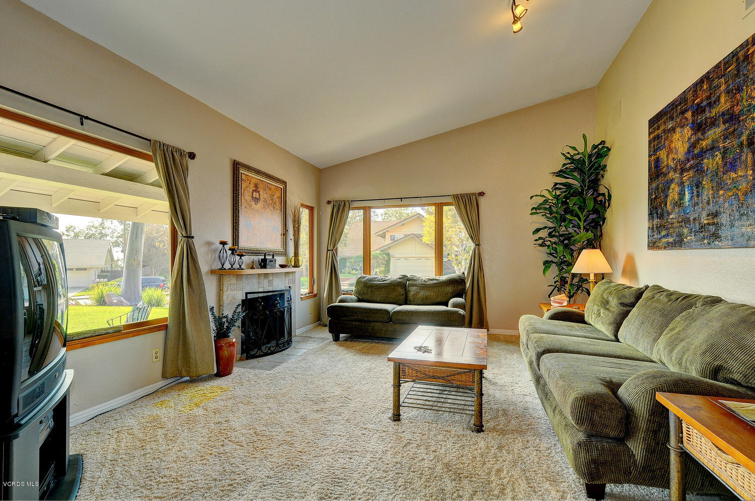 1130 Old Ranch Road Camarillo, CA 93012 - Photo 7 of 24 1130 Old Ranch Road Camarillo-large-007-