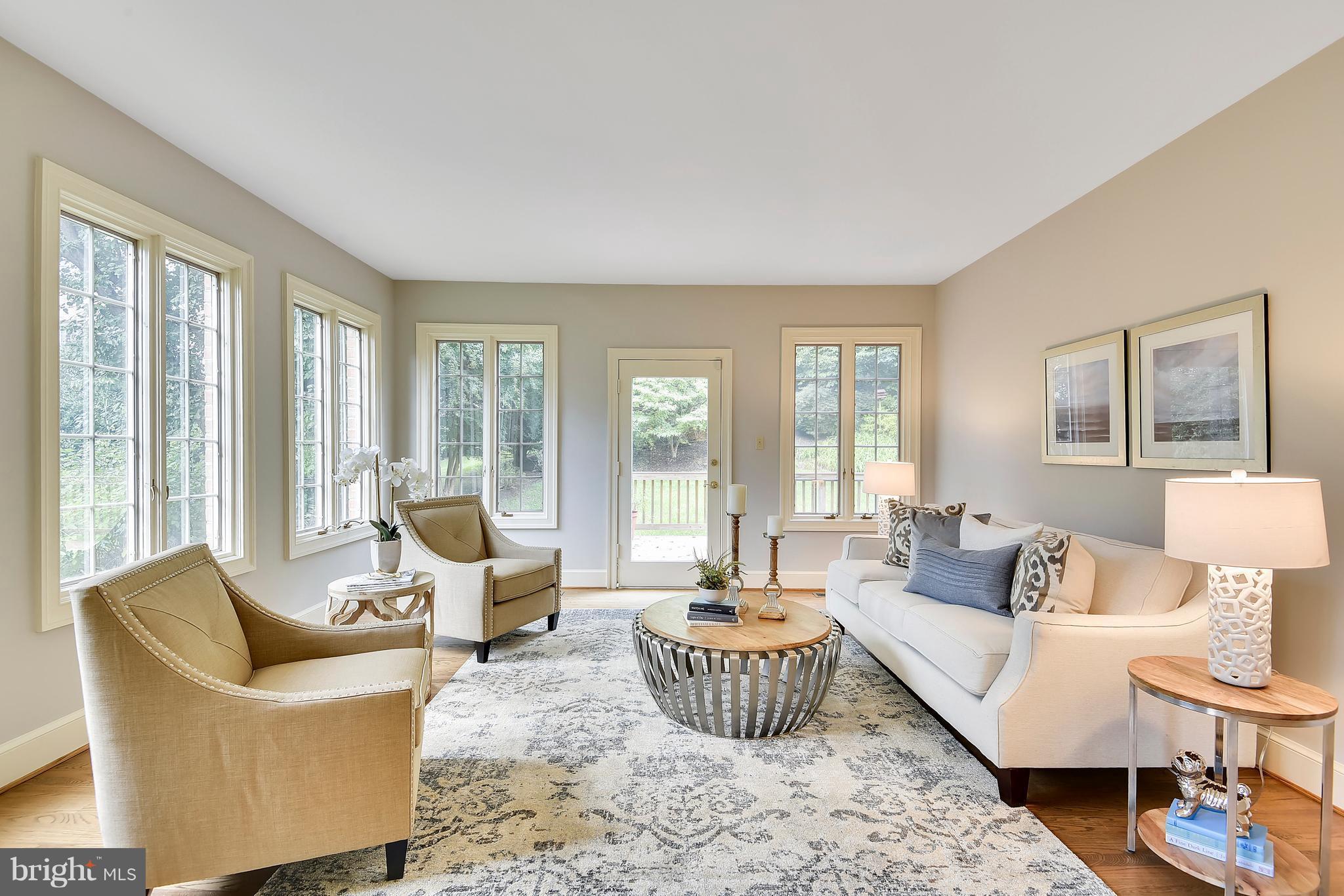 1823 Solitaire Lane McLean, VA 22101 - Photo 12 of 30 Sun room/parlor with door to entertainers deck!