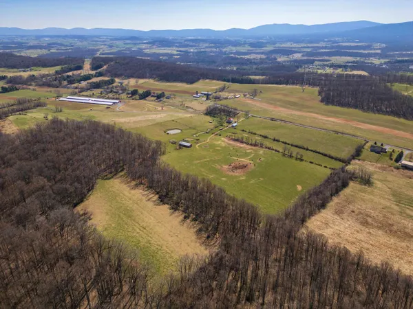 $1,100,000 | 3165 Old Greenville Road, Staunton, VA 24401