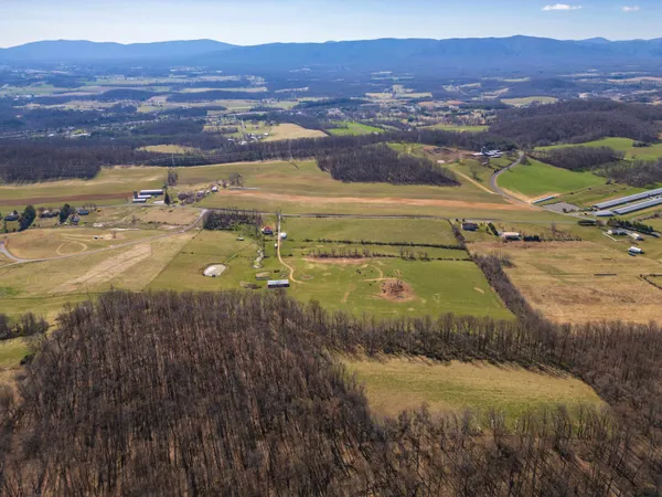 $1,100,000 | 3165 Old Greenville Road, Staunton, VA 24401