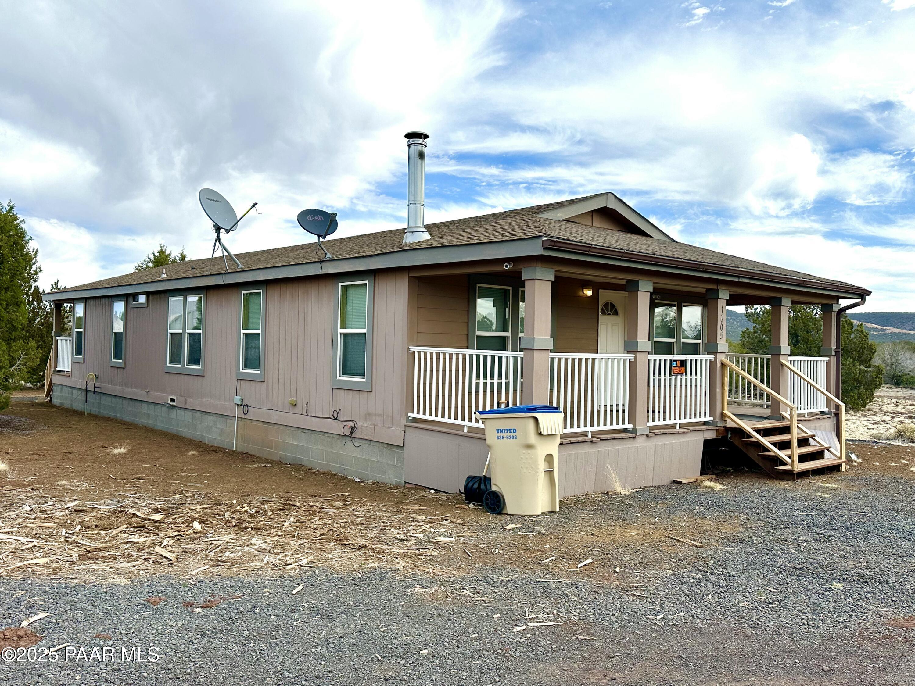 1605 West Ridgeview Drive Williams, AZ 86046 - Photo 3 of 11 IMG_7828