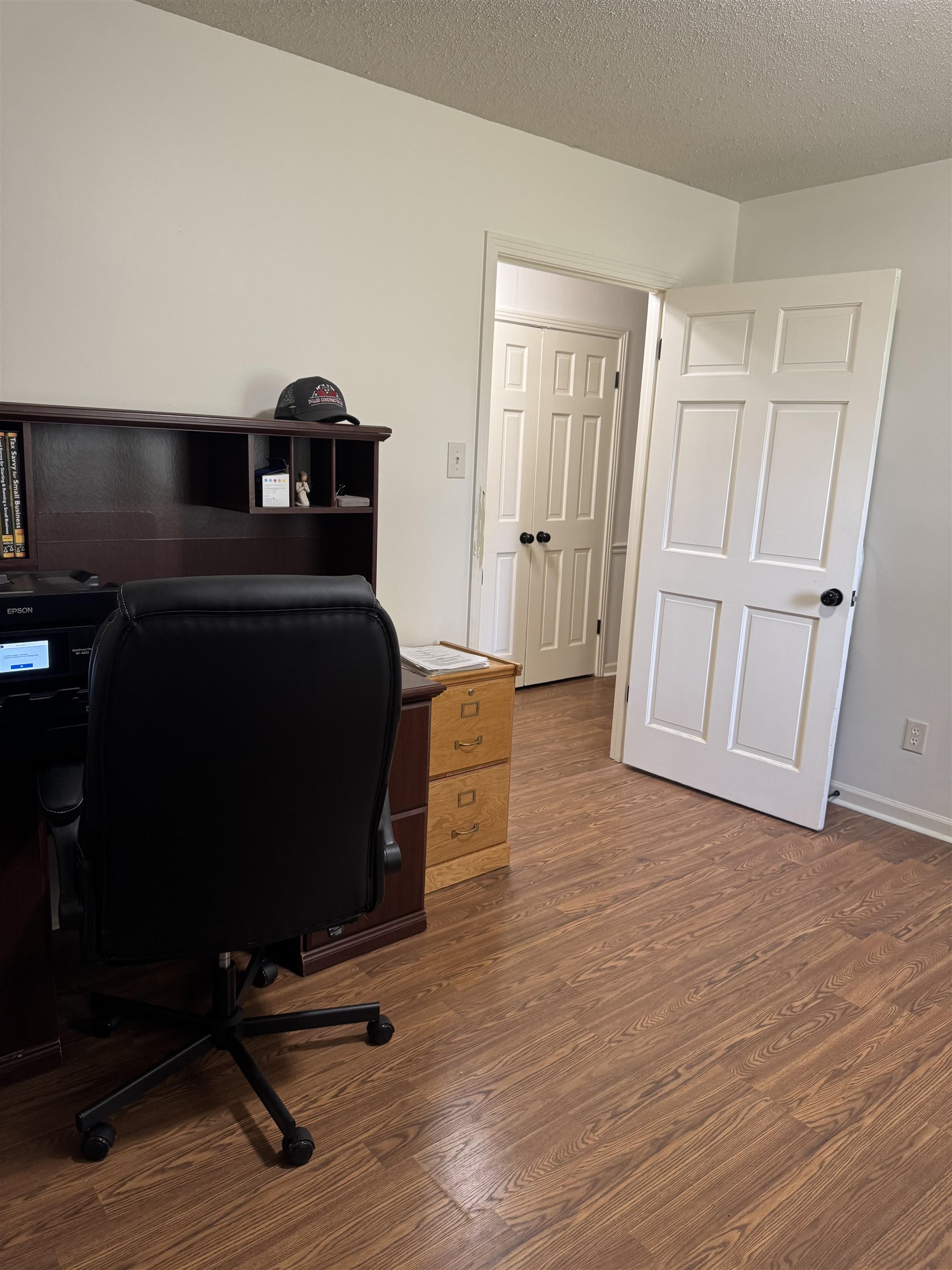 2051 Solo Road Covington, TN 38019 - Photo 22 of 31 a living room with furniture and a air conditioner vent
