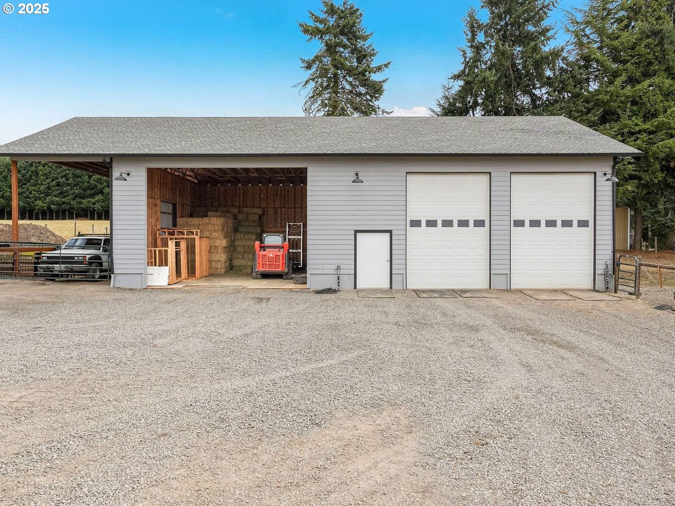 40893 Elk Ridge Lane Stayton, OR 97383 - Photo 40 of 46 front view of a house with a yard