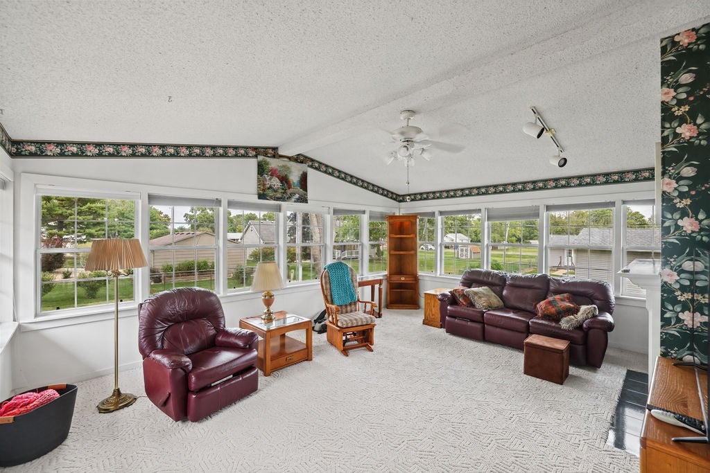 106 East Hillshire Road Decatur, IL 62521 - Photo 14 of 40 Gallery Image 14