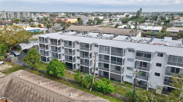 $100,000 | 4906 Victoria Drive, Unit 209, Cape Coral, FL 33904