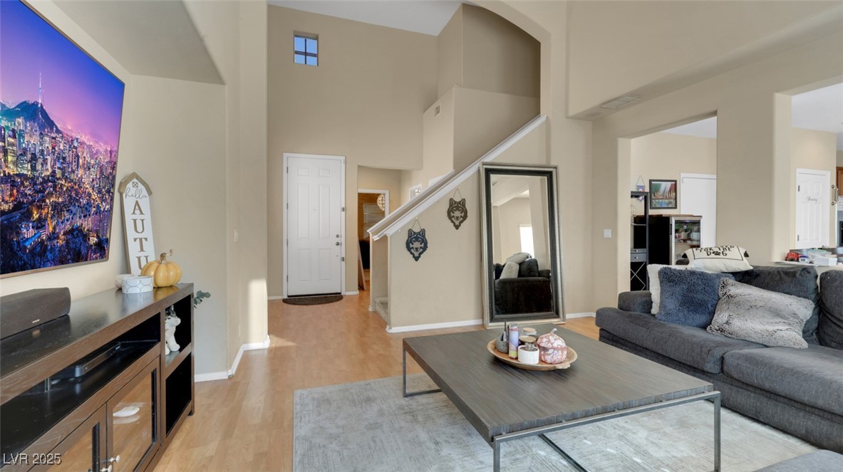 10657 Cave Ridge Street Las Vegas, NV 89179 - Photo 4 of 25 Gallery Image 4