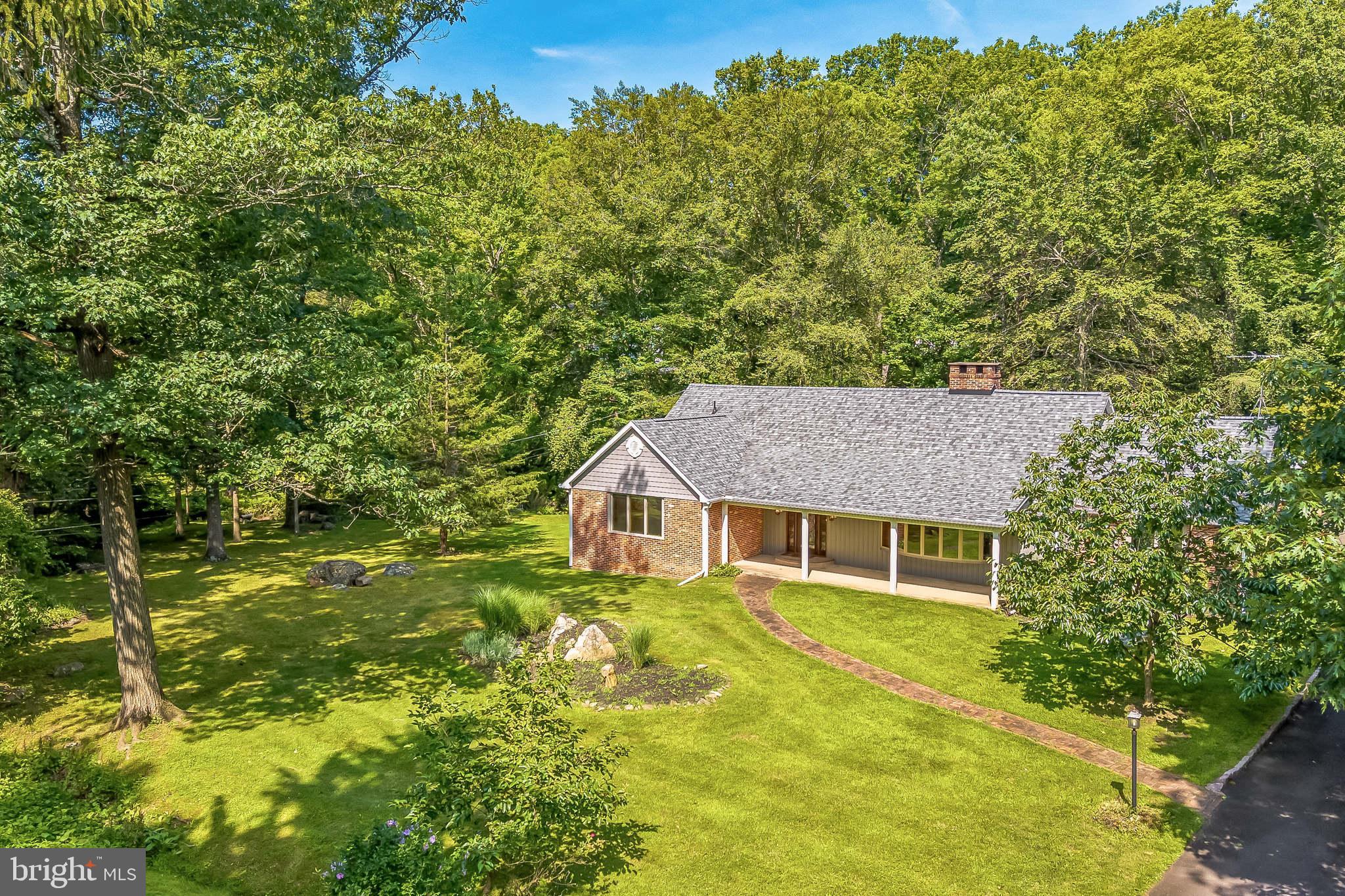 3574 Glenway Road Huntingdon Valley, PA 19006 - Photo 5 of 60