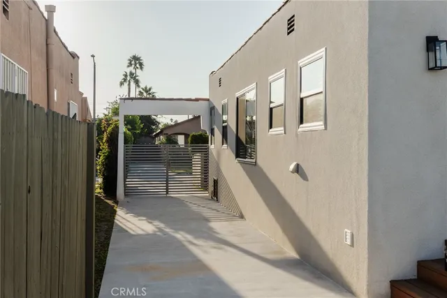 $879,000 | 6418 3rd Avenue, Los Angeles, CA 90043