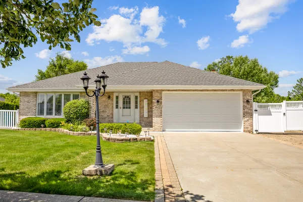 $614,000 | 19522 Victorian Drive, Mokena, IL 60448