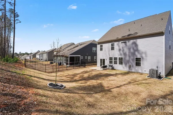 $574,900 | 310 Hamptons Cove Road, Troutman, NC 28166