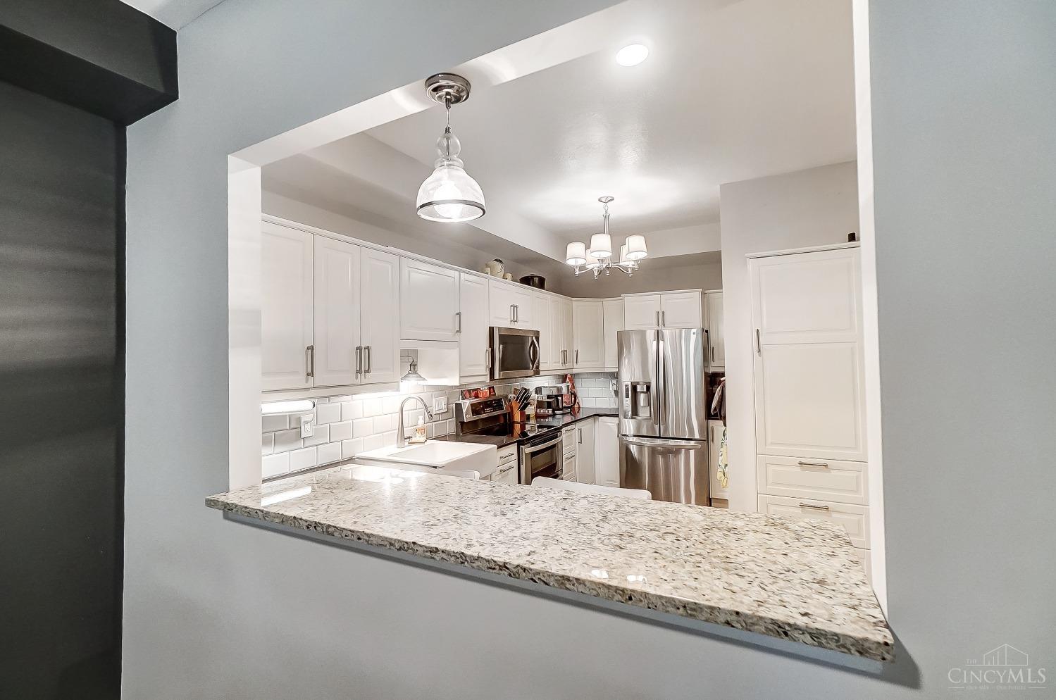 831 Neeb Road, Unit 7 Cincinnati, OH 45233 - Photo 8 of 21 Gallery Image 8