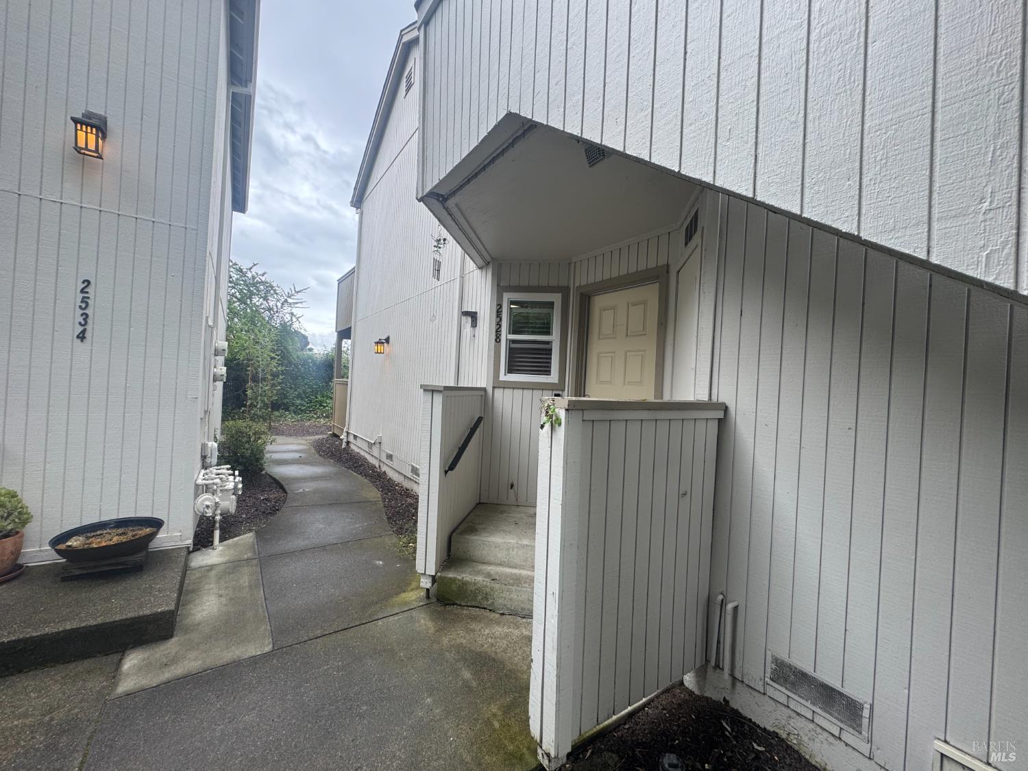 2528 Westberry Drive Santa Rosa, CA 95403 - Photo 2 of 37