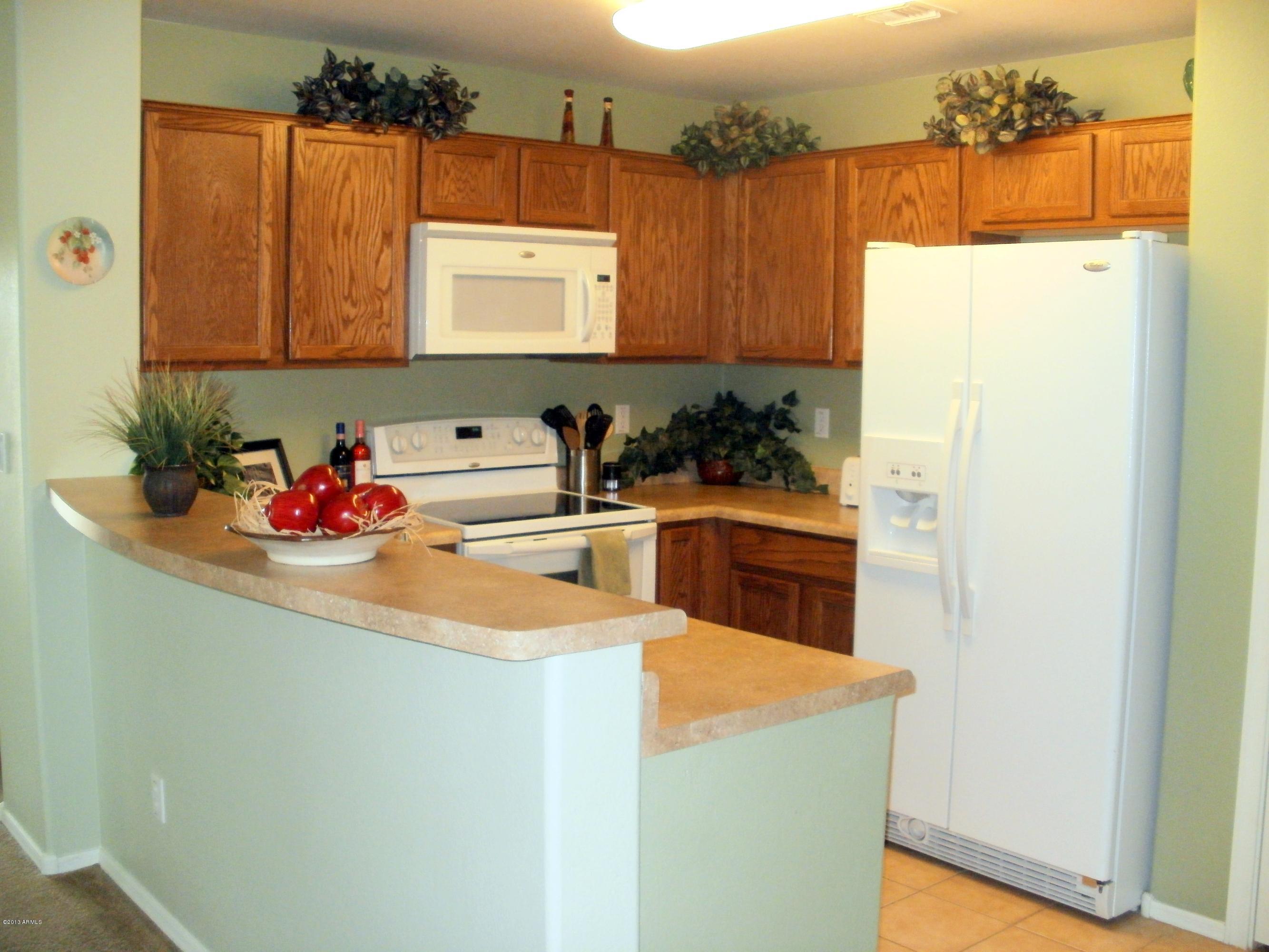 17635 West Red Bird Road Surprise, AZ 85387 - Photo 3 of 14 Kitchen