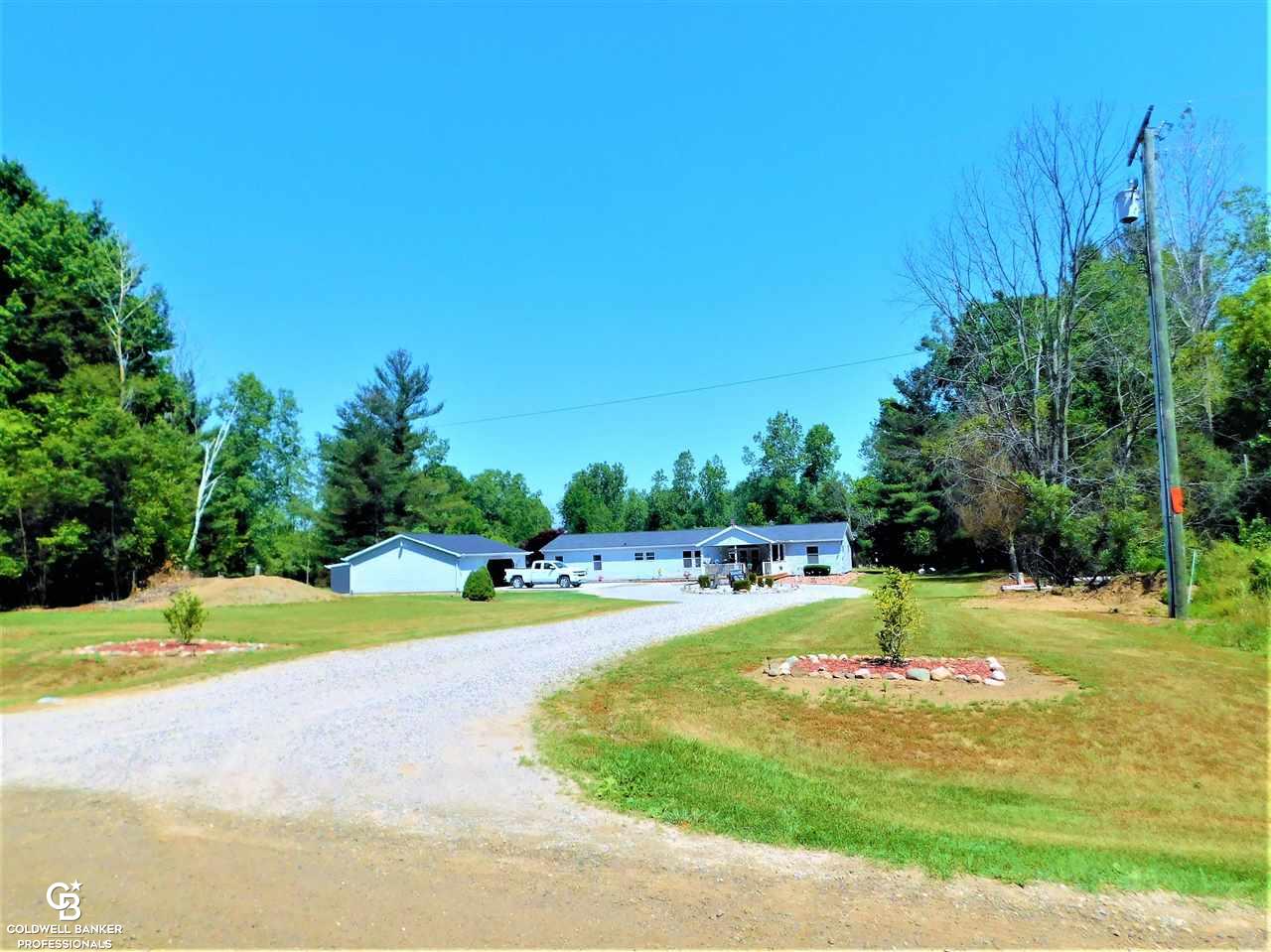 10206 Beckett Road Avoca, MI 48006 - Photo 1 of 79