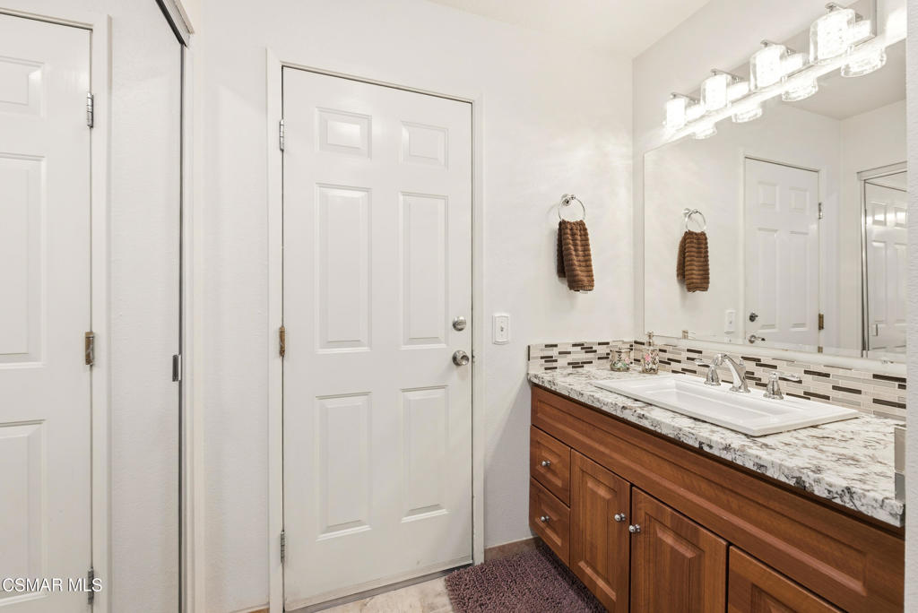 1995 Covington Avenue Simi Valley, CA 93065 - Photo 22 of 28