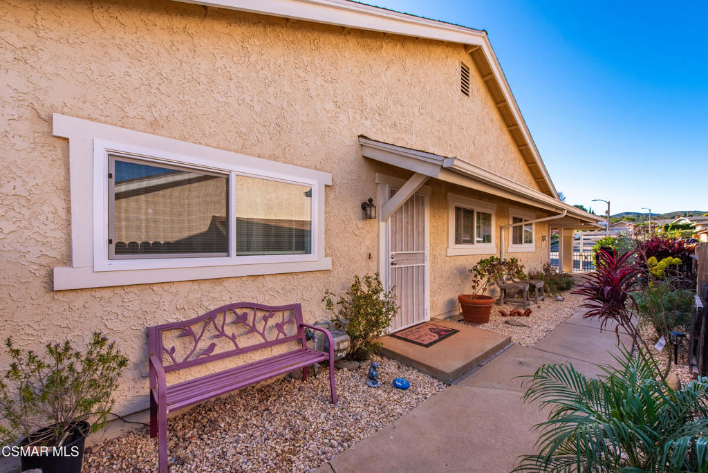 1995 Covington Avenue Simi Valley, CA 93065 - Photo 4 of 28