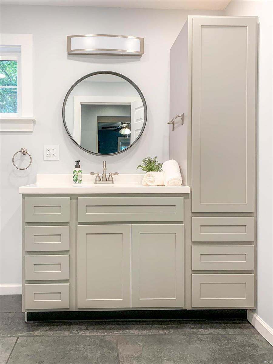 9540 Holy Cross Road Fairview Heights, IL 62208 - Photo 31 of 69 Gallery Image 31
