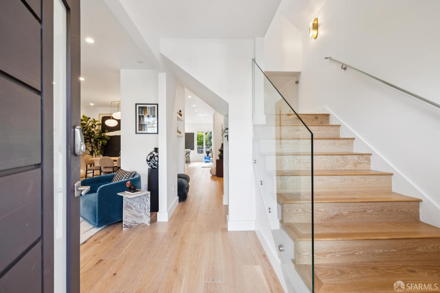 439 Clipper Street San Francisco, CA 94114 - Photo 5 of 71 a view of a living room and entry way