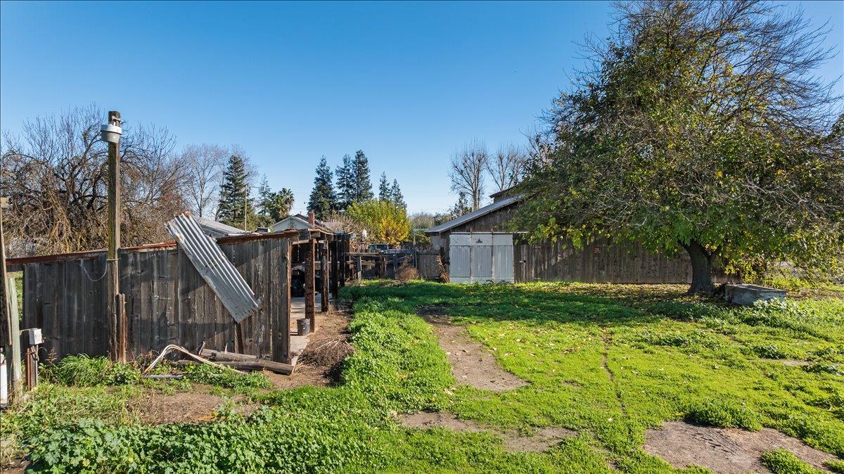 2521 Coelho Road Manteca, CA 95336 - Photo 17 of 24
