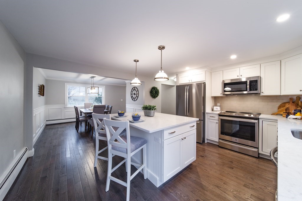 292 North Road Bedford, MA 01730 - Photo 8 of 42 Gallery Image 8