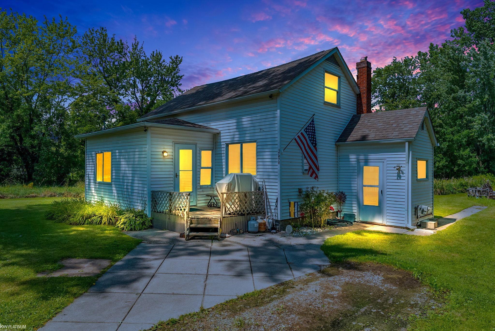 37474 Utica Road Sterling Heights, MI 48312 - Photo 1 of 17 50184512-0db45f39-3726-465c-a32c-0ae7bd8c1b38.JPG