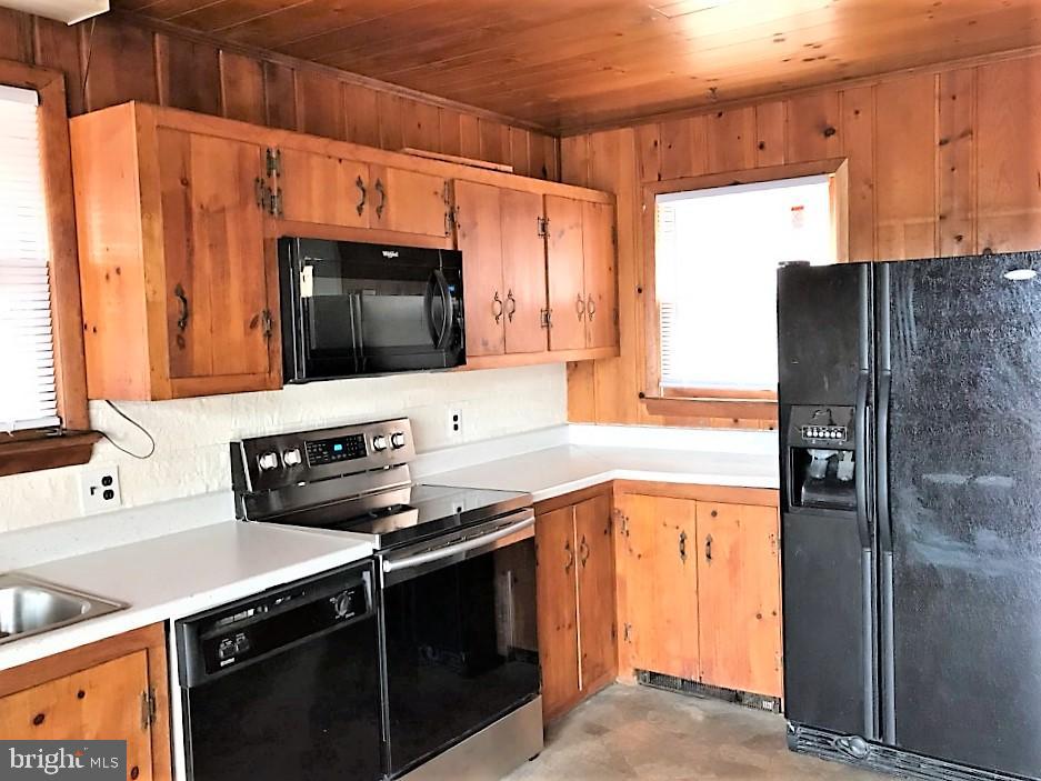 547 Split Rail Road Front Royal, VA 22630 - Photo 7 of 25 KITCHEN