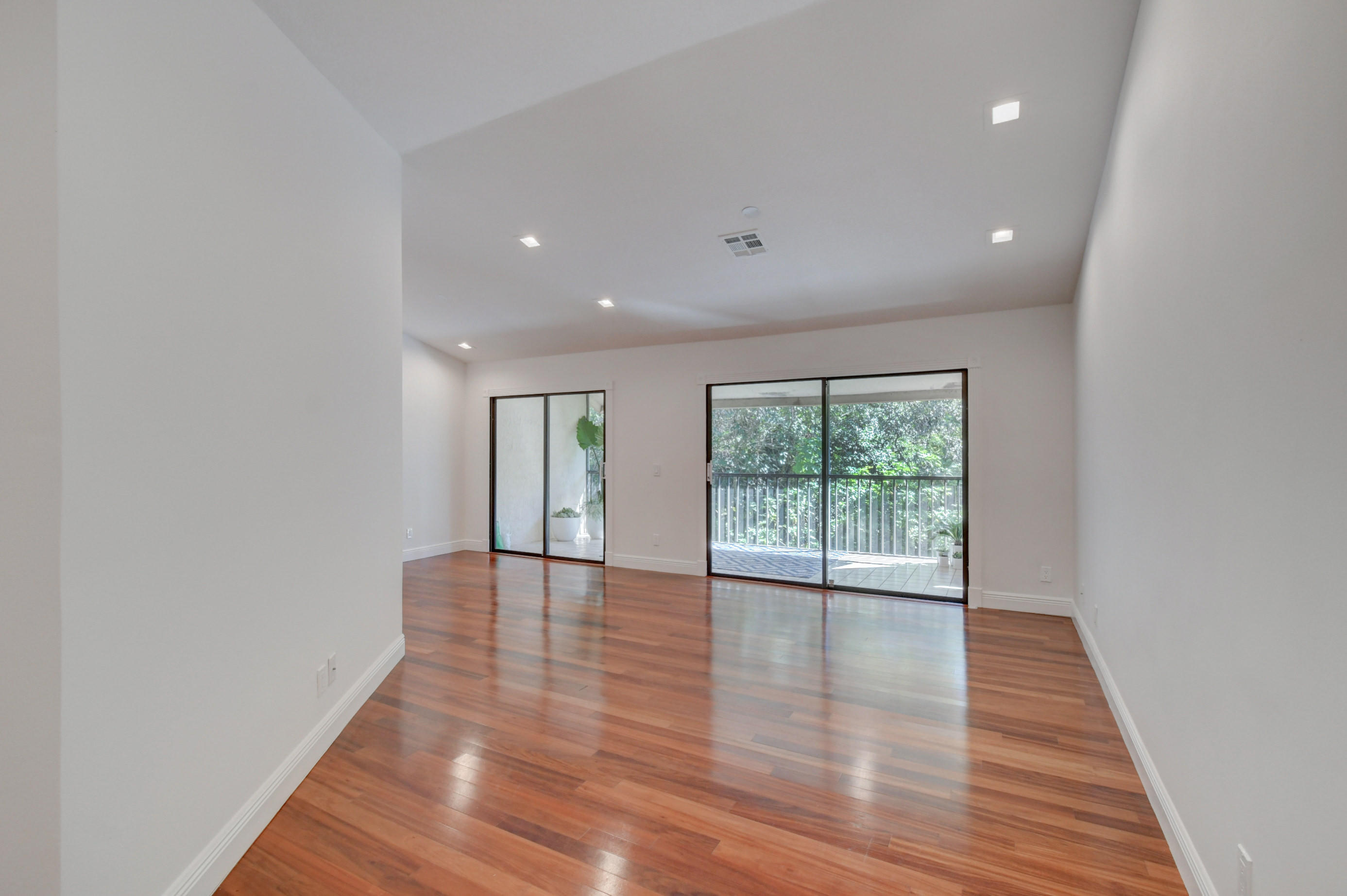 5590 Coach House Circle Boca Raton, FL 33486 - Photo 8 of 45 12_dsc_9312_3_4_5_6