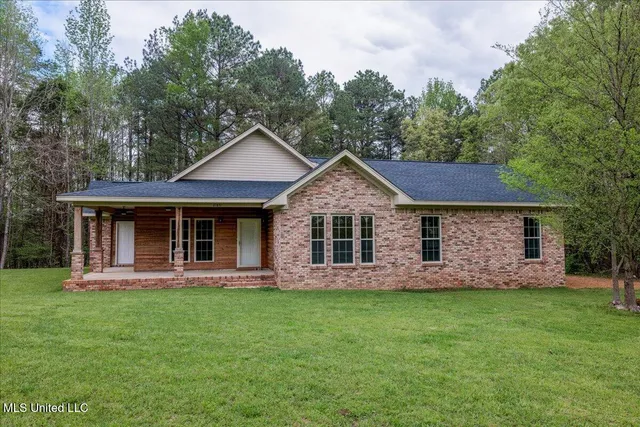 $237,500 | 21871 Highway 51, Scobey, MS 38953