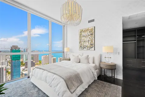 $4,500,000 | 1100 Biscayne Boulevard, Unit 5706, Miami, FL 33132