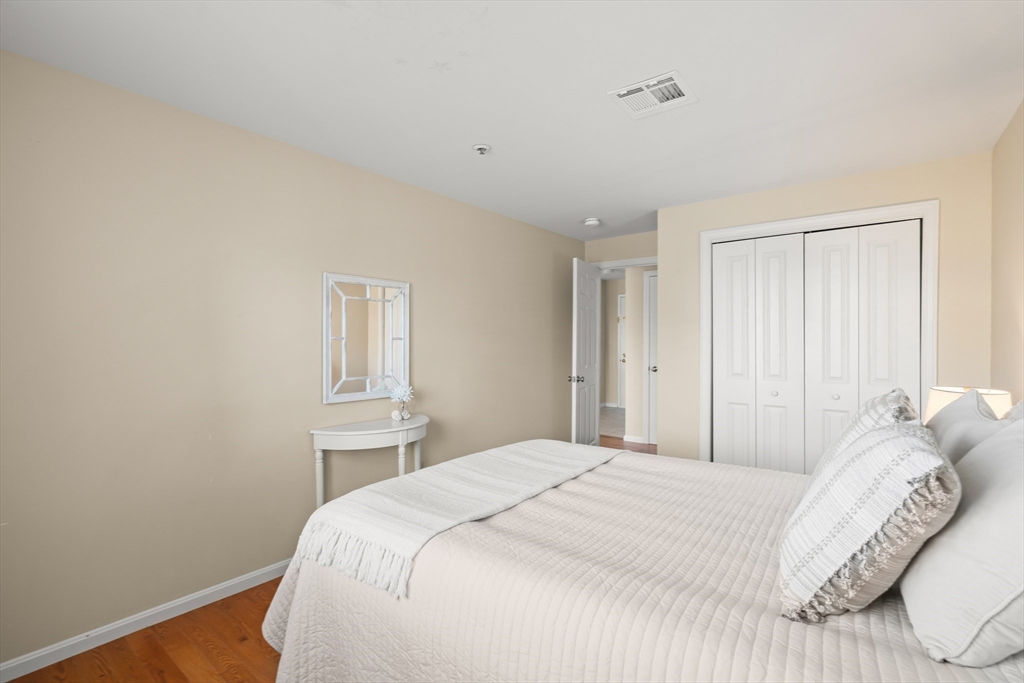 38 Dunham Road, Unit 204 Beverly, MA 01915 - Photo 16 of 27