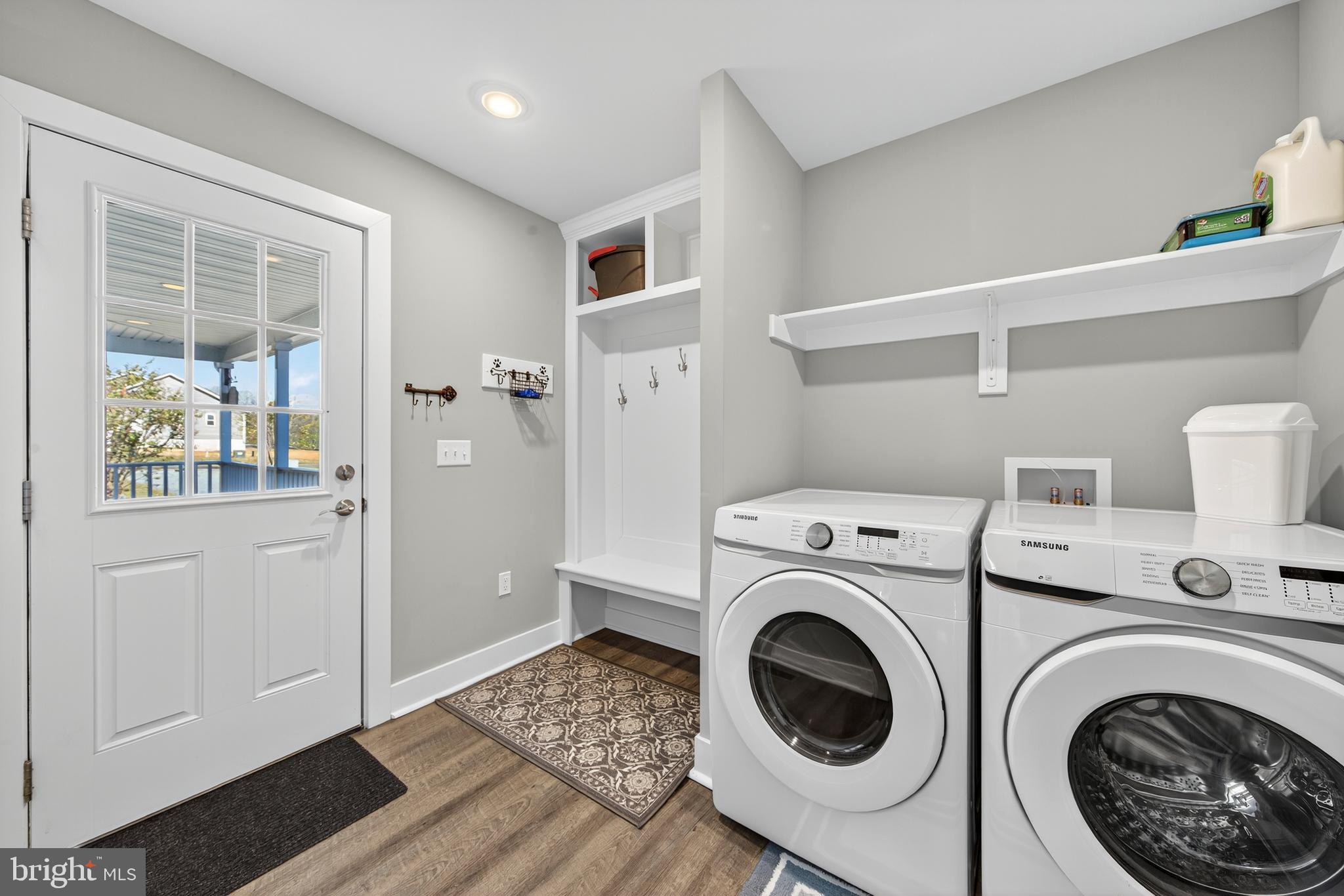 26356 Pennfields Drive Orange, VA 22960 - Photo 22 of 58 a view of livingroom with washer and dryer