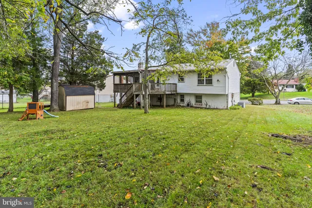 a view of a house with a park
