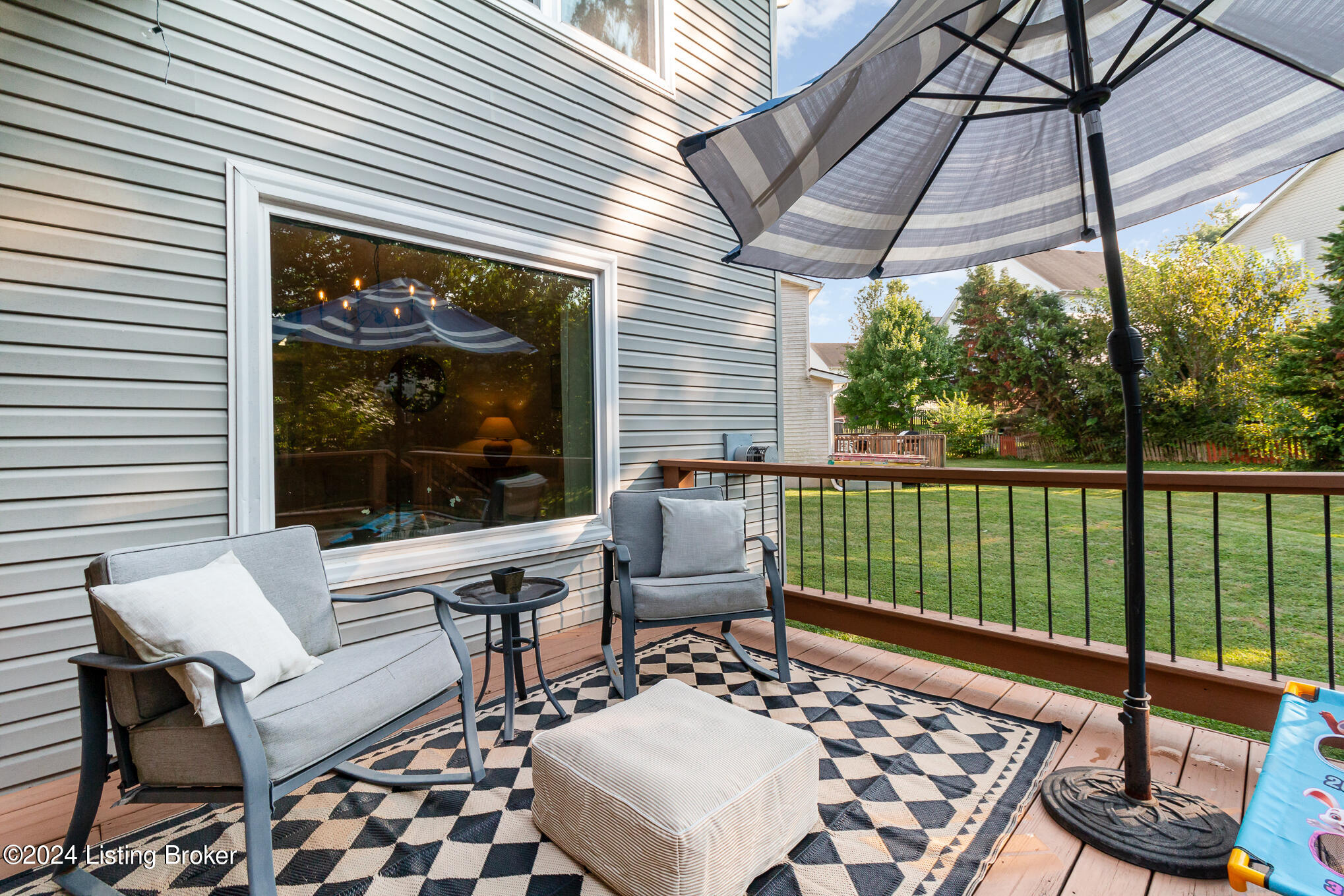 11618 Walnut View Way Louisville, KY 40299 - Photo 32 of 37 Back Porch