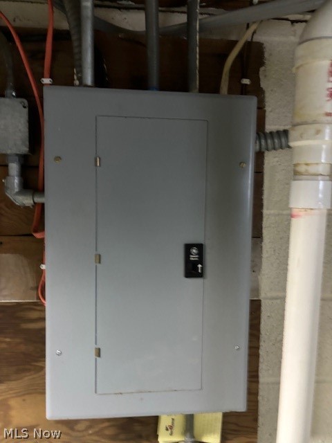 15381 Howe Road Strongsville, OH 44136 - Photo 39 of 50 electric panel