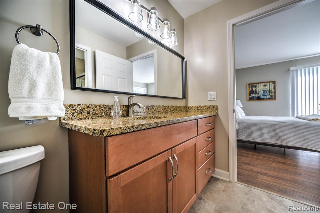 1427 Lantern Lane, Unit 35 Rochester Hills, MI 48306 - Photo 27 of 55